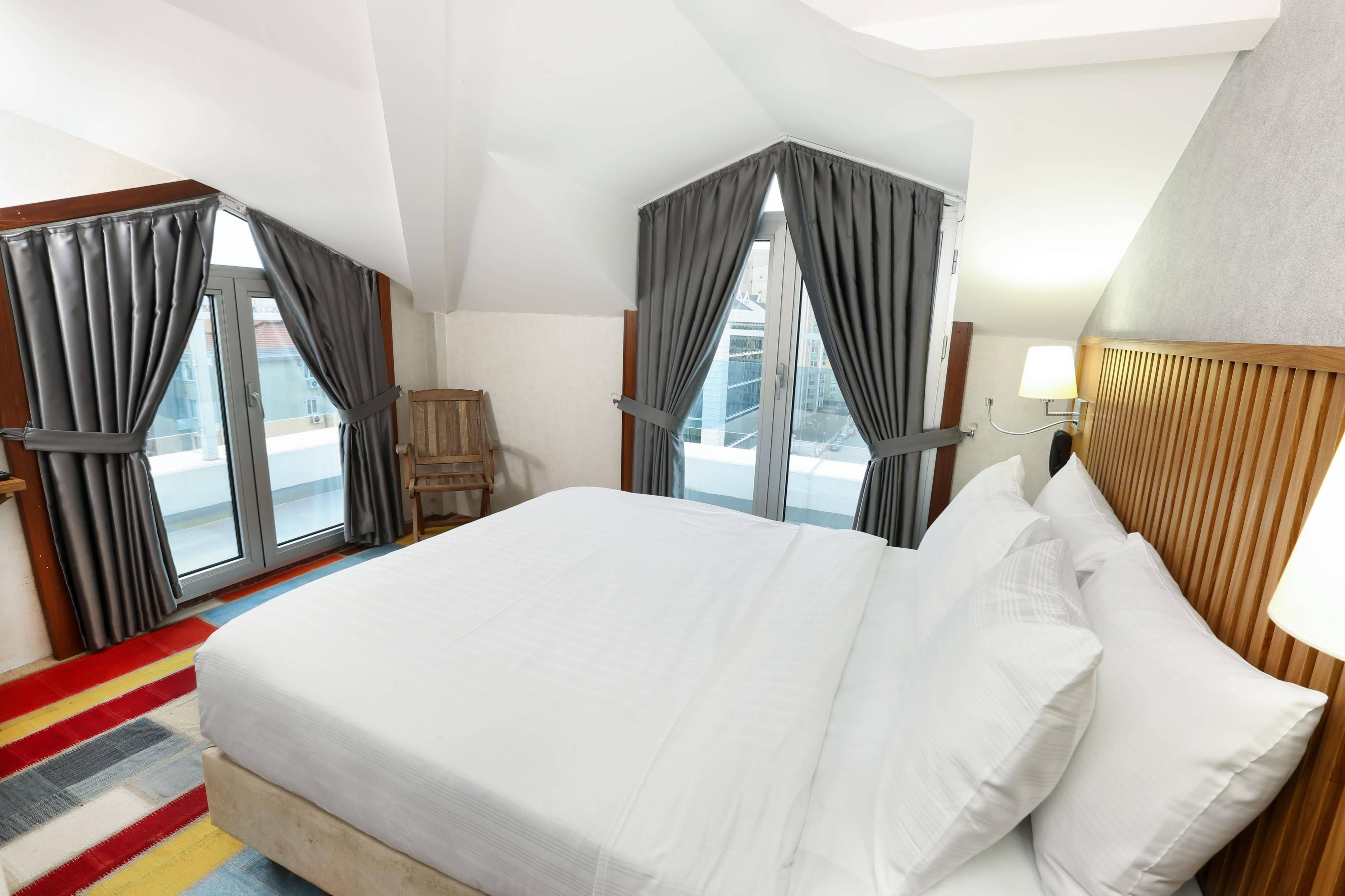 Discovery Hotel Istanbul Eksteriør billede